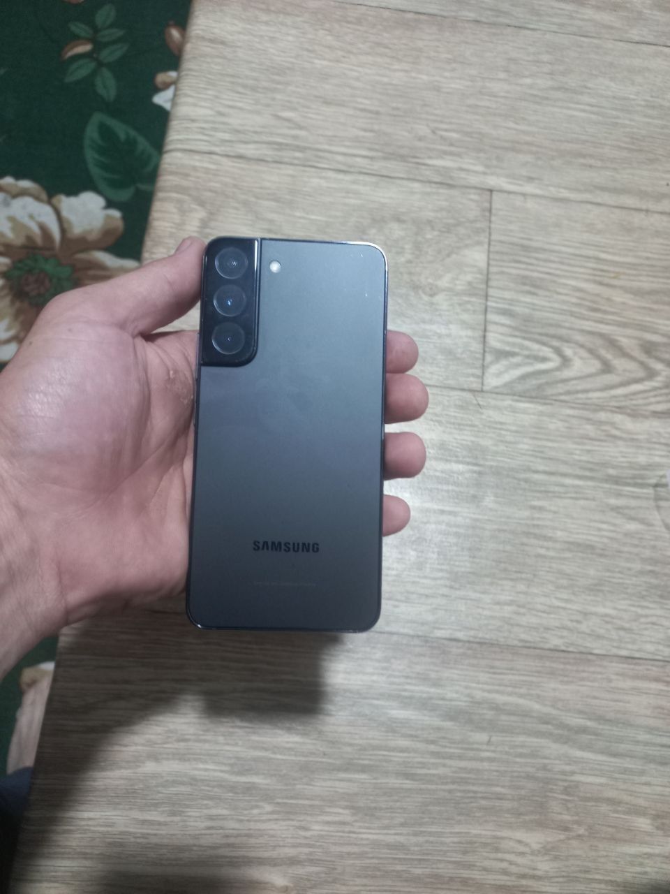 Tel sotiladi samsung s22