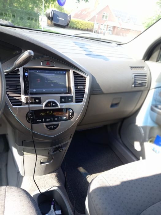 De vanzare masina Kia Carens