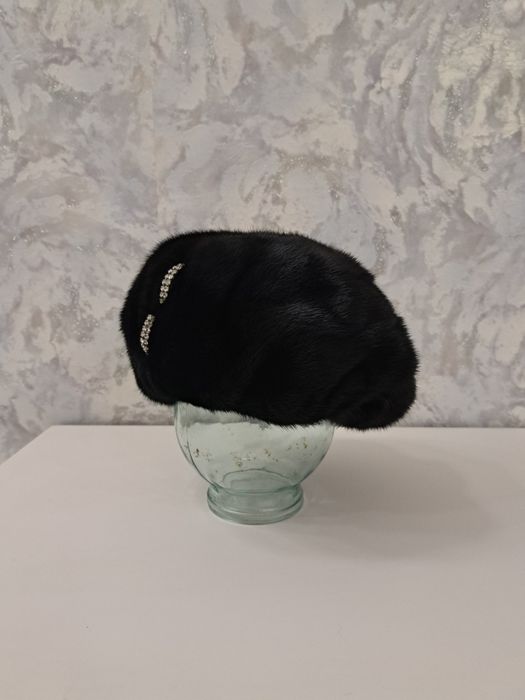 Продам норковую женскую шапку