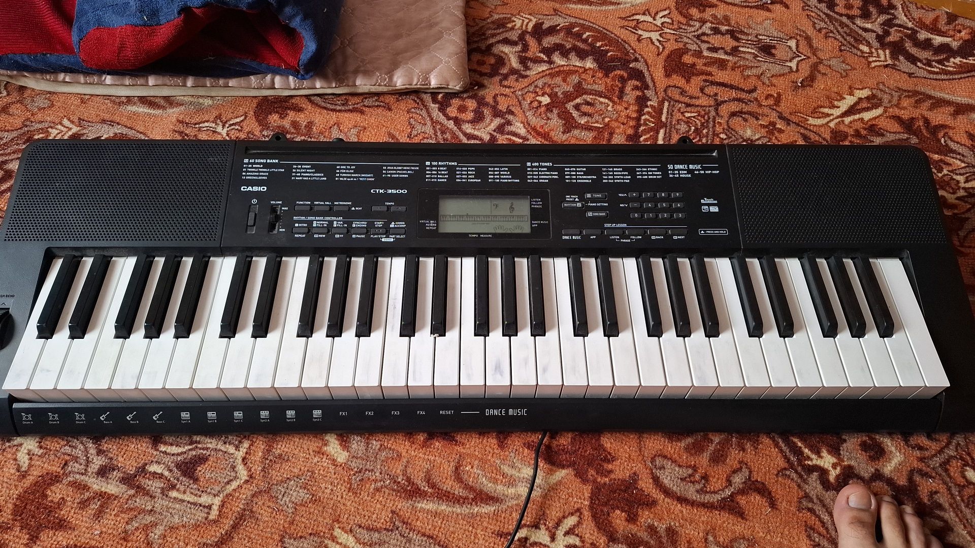 Синтезатор Casio 3500