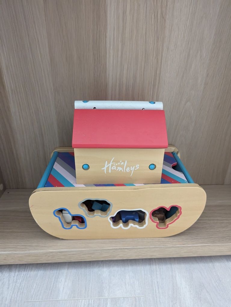 Jucării hamleys: arca lui noe cu animale, ceas lemn și cub cu forme