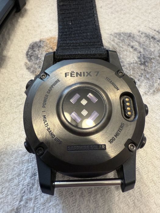 Vand ceas smartwatch Garmin Fenix 7 Sapphire solar