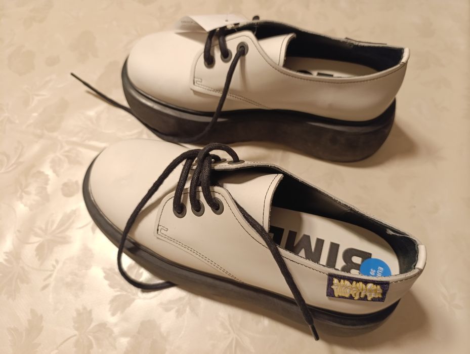 Обувки BIMBOYLOLA, бели