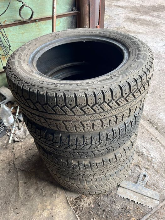 Продам шины зимние