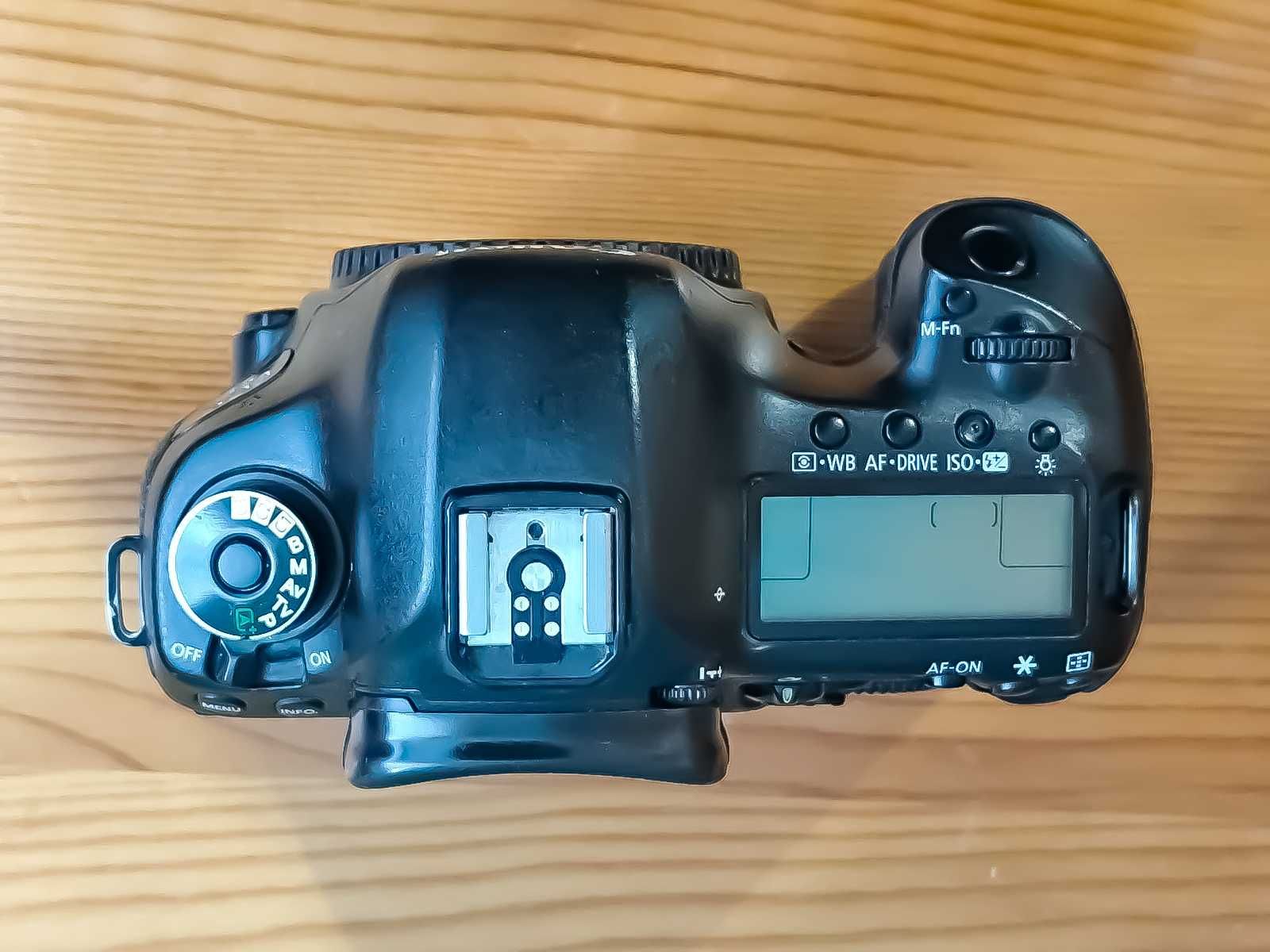 Продавам Canon 5d mark iii