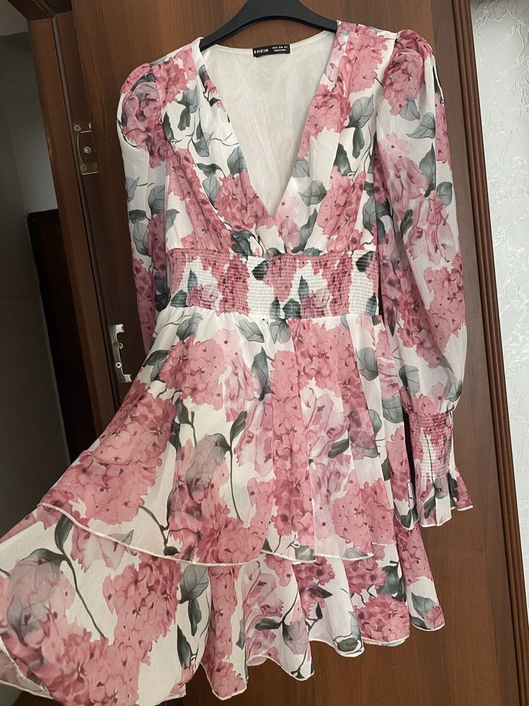 Rochie de vara inflorata