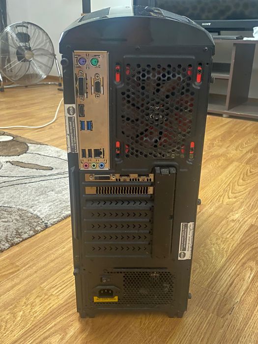 Vând/Schimb Unitate PC Gaming Intel Core I5-9400F CPU cu Laptop