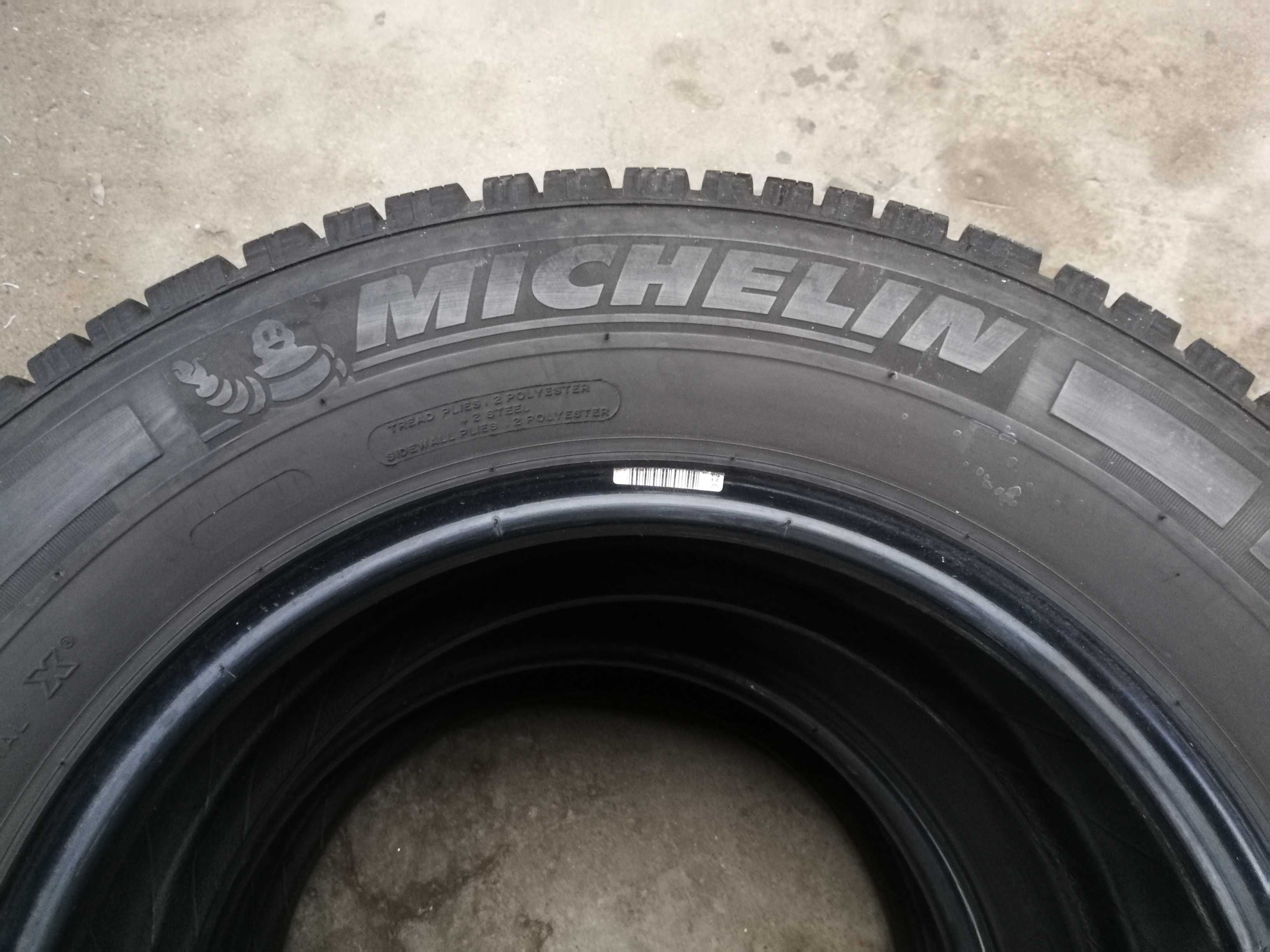 2 бусови зимни гуми R16C 235/65 Michelin Agilis Alpin 115/113R M+S 8PR