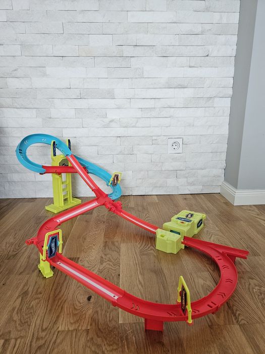 Hot Wheels писти