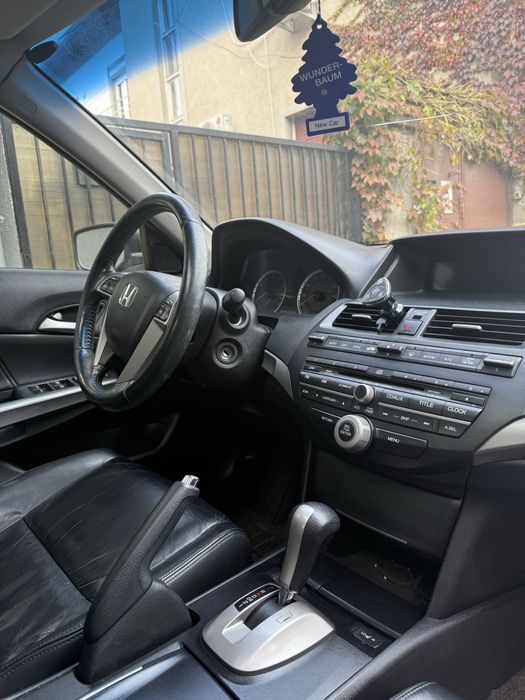 Honda Accord USA / 3500 V6