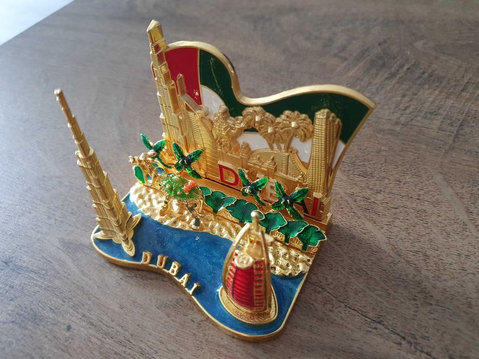 Decoratie mini Dubai cu steagul UAE | Perfect pentru cadou