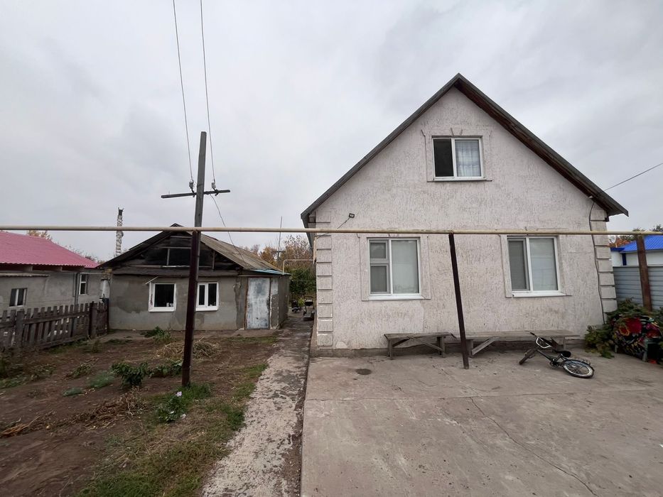 Дом мансардный ..