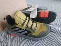 Adidas Terrex маратонки номер 36
