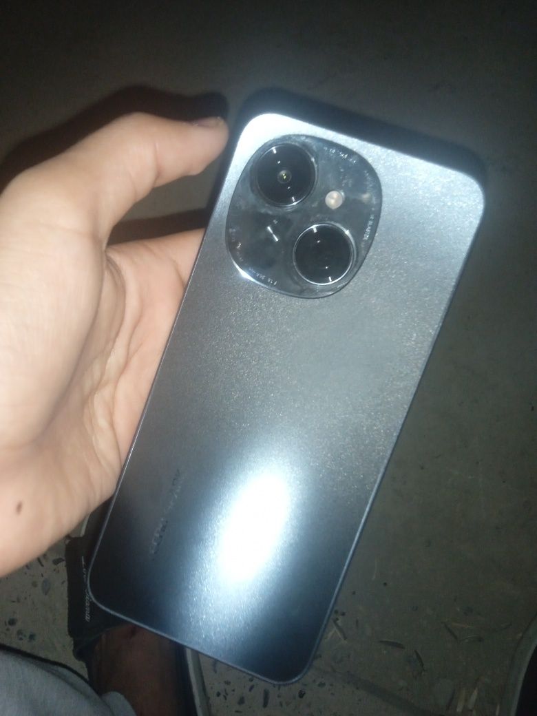 Tecno spark go 1