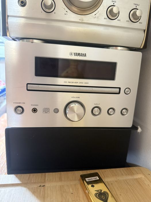 Mini Yamaha rceiver-DC CRX -330