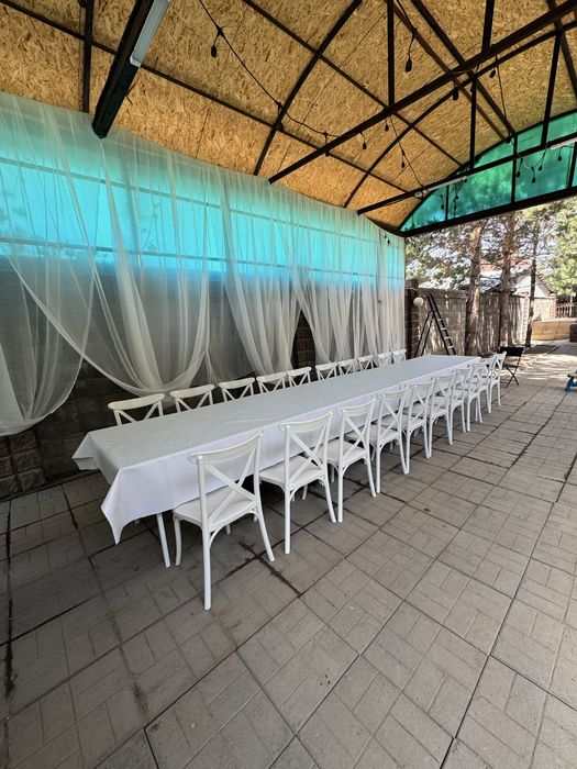 Стол и стулья в аренду