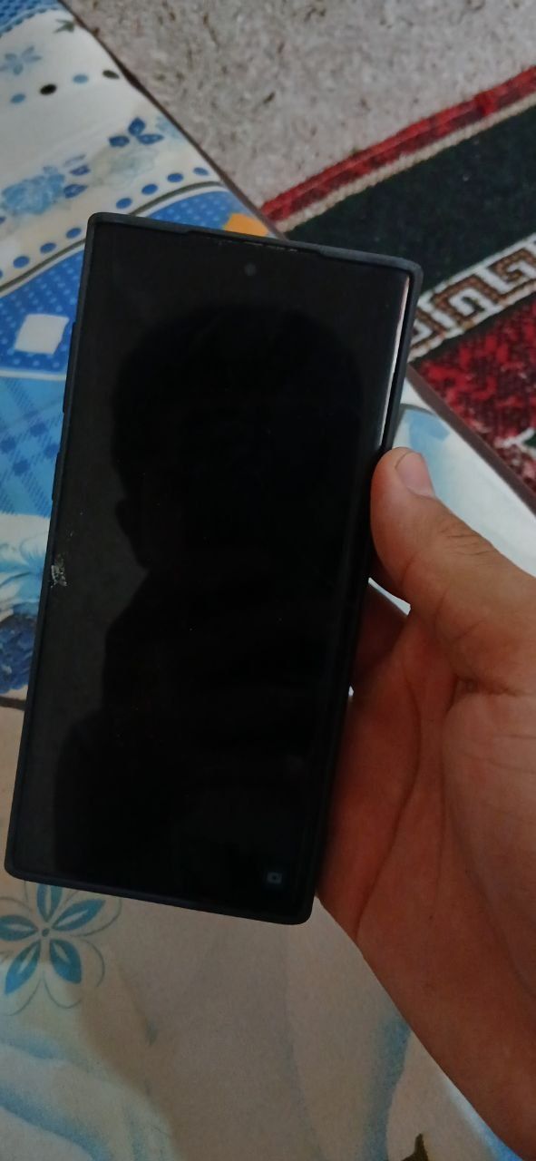 Samsung note 10 5g flagman 1 mln 400 ming som