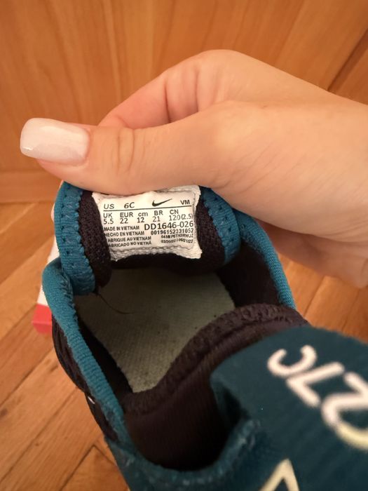 Детски обувки Nike 270