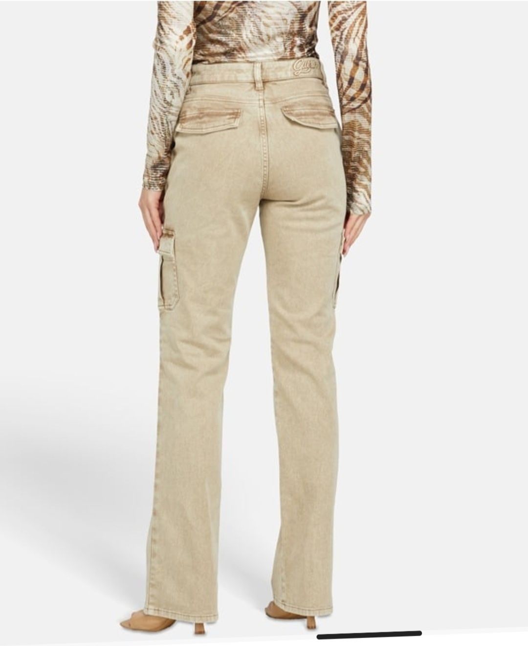 Дънки GUESS с бродерия