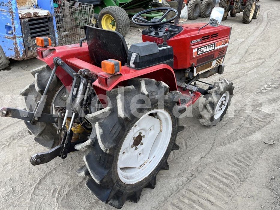 Vând Tractoras Shibaura P15F