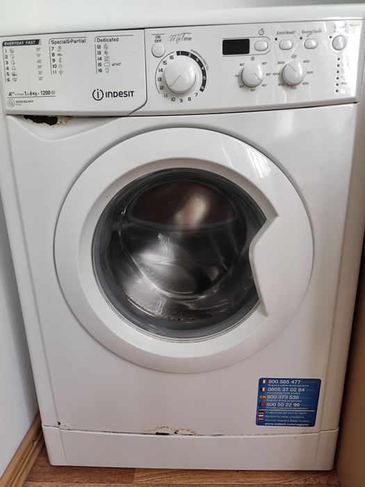 mașina de spălat Indesit