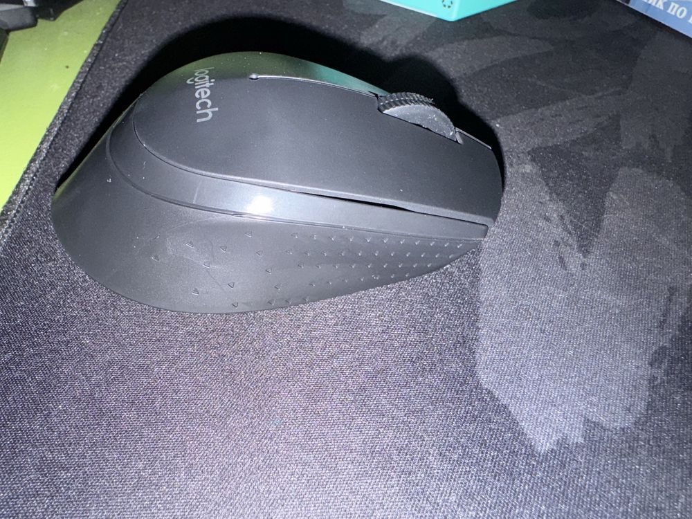 Безжична мишка M330 Silent Plus