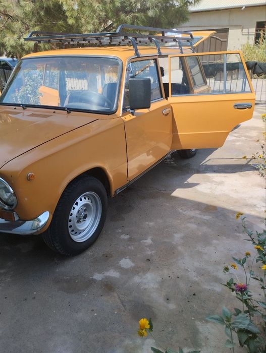 Ваз 2102     тетик, матор, хадовой, карбтратор килиган, бензин