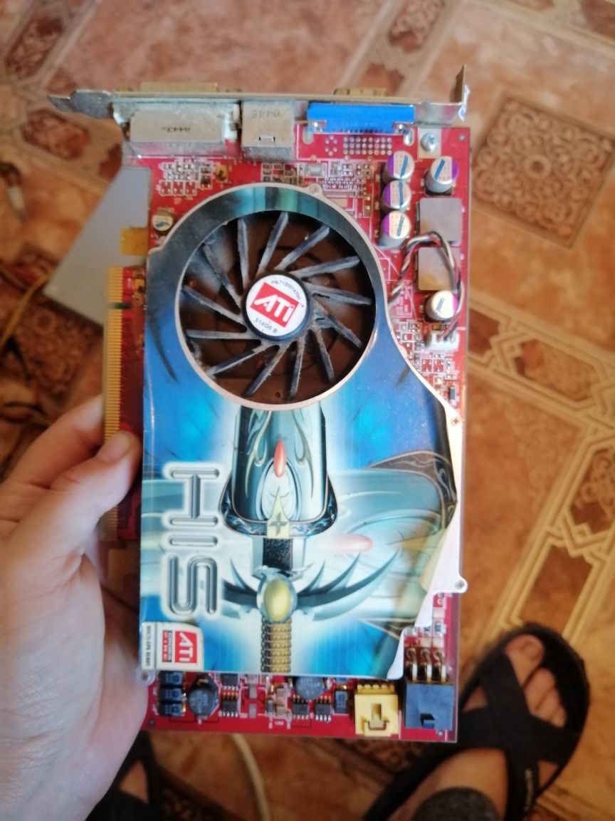 Продам запчасти на компьютер