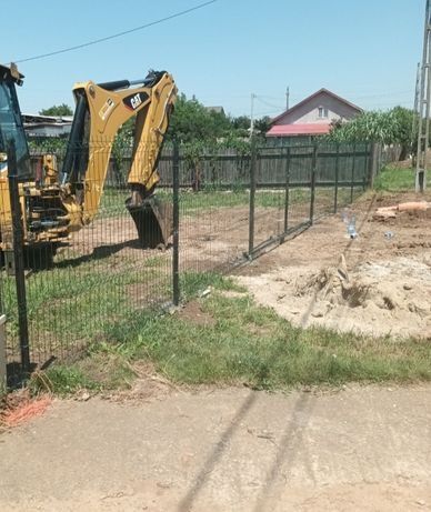 Executam garduri din plasa bordurata, sipca metalica, tabla cutata