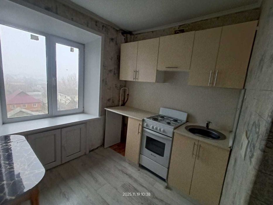 Продам 2-комнатную квартиру в районе ЖД Больнице