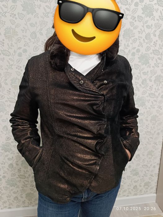 Продам красивую куртку