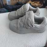 Adidasi bershka.