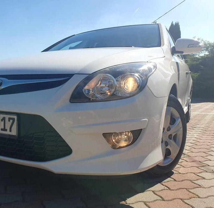 *Hyundai i30 facelift-1.4benzina-109cai-euro5-2012-germania adusa-
