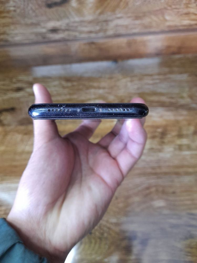 iphone XR 128 black