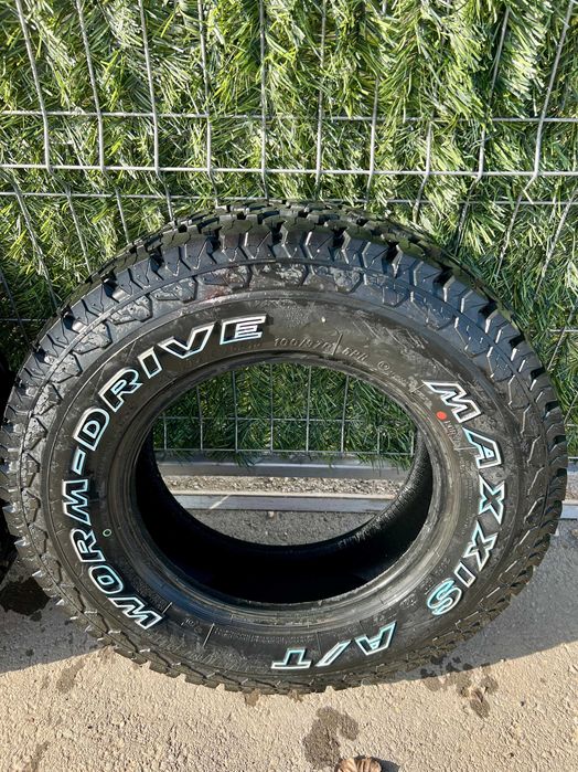 Гуми за офроуд MAXXIS Worm-drive 175 75 r15 ЧИСТО нови! В гаранция!