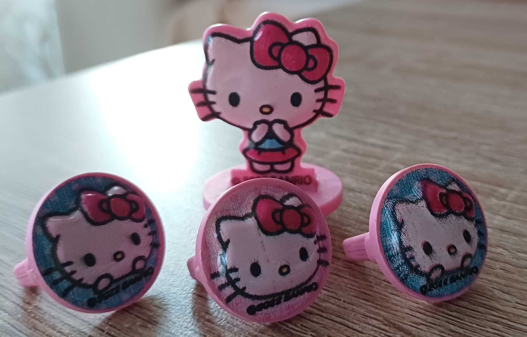 Hello Kitty-въртящи се фигурки и пръстен-Sanrio 2022