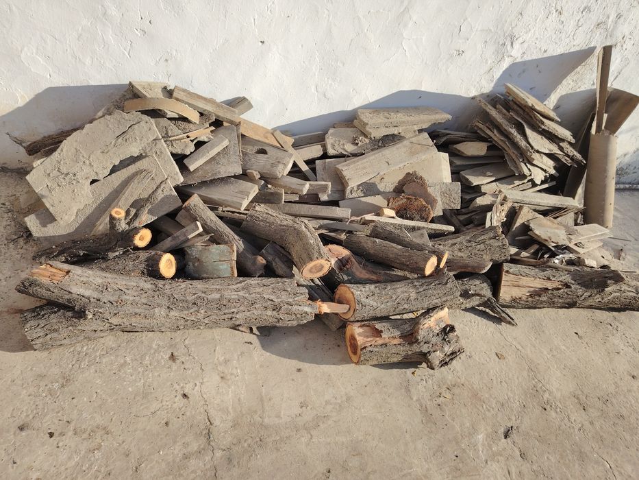 O'tin, taxta, daraxt sotiladi