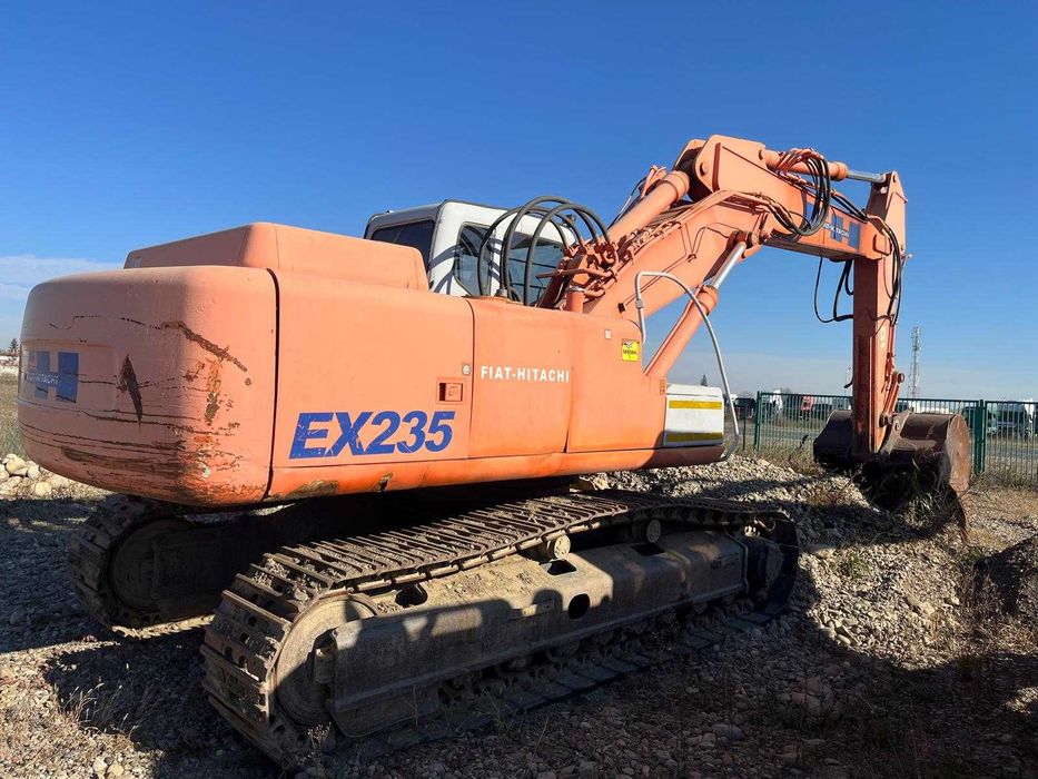 Excavator Fiat Hitachi EX235