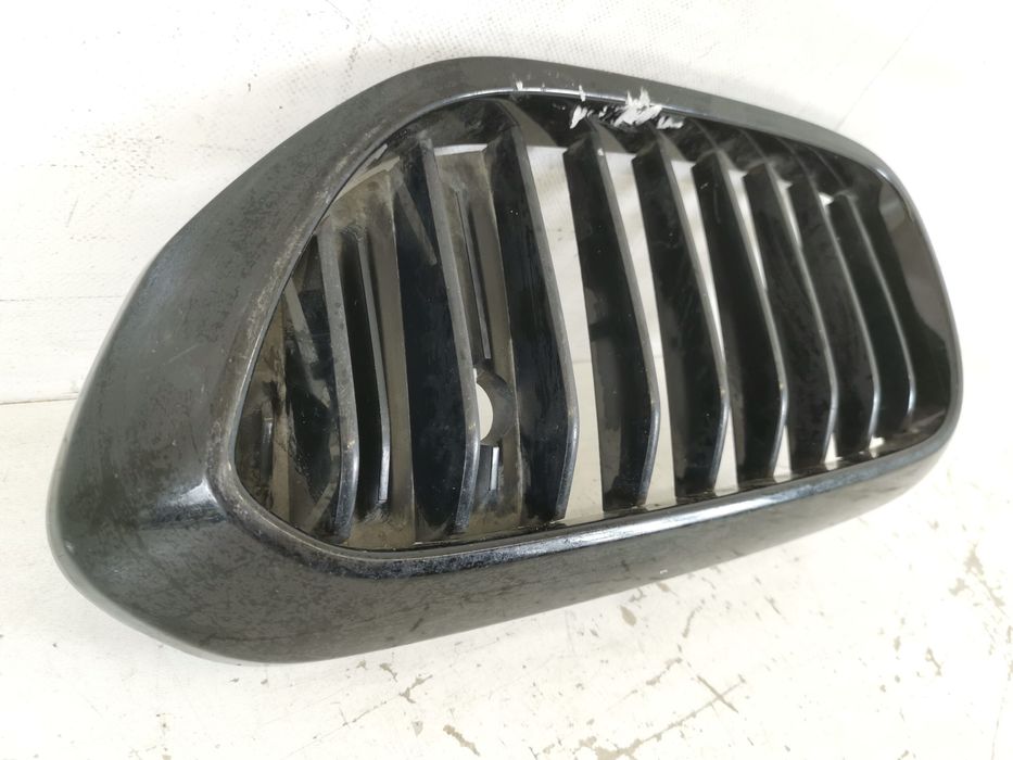 БМВ Серия 5 Г30 / BMW Seria 5 G30 [ - ] Оригинална предна решетка на р