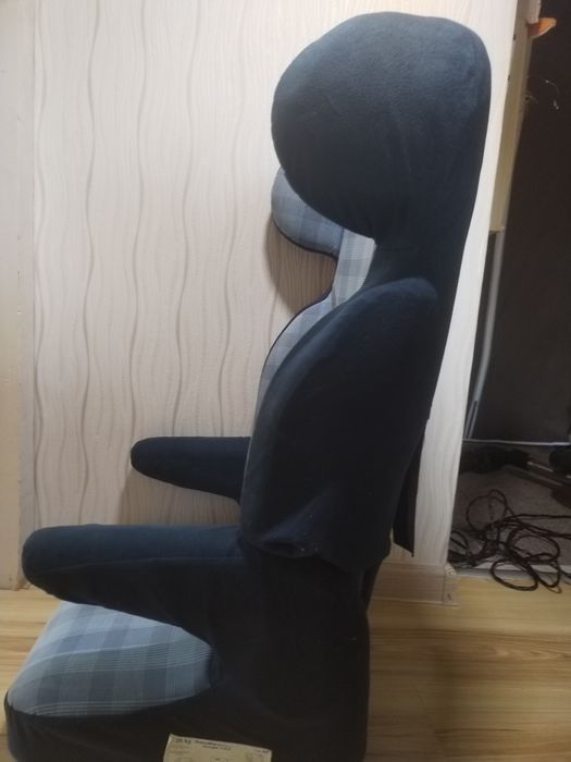 Детски стол за кола