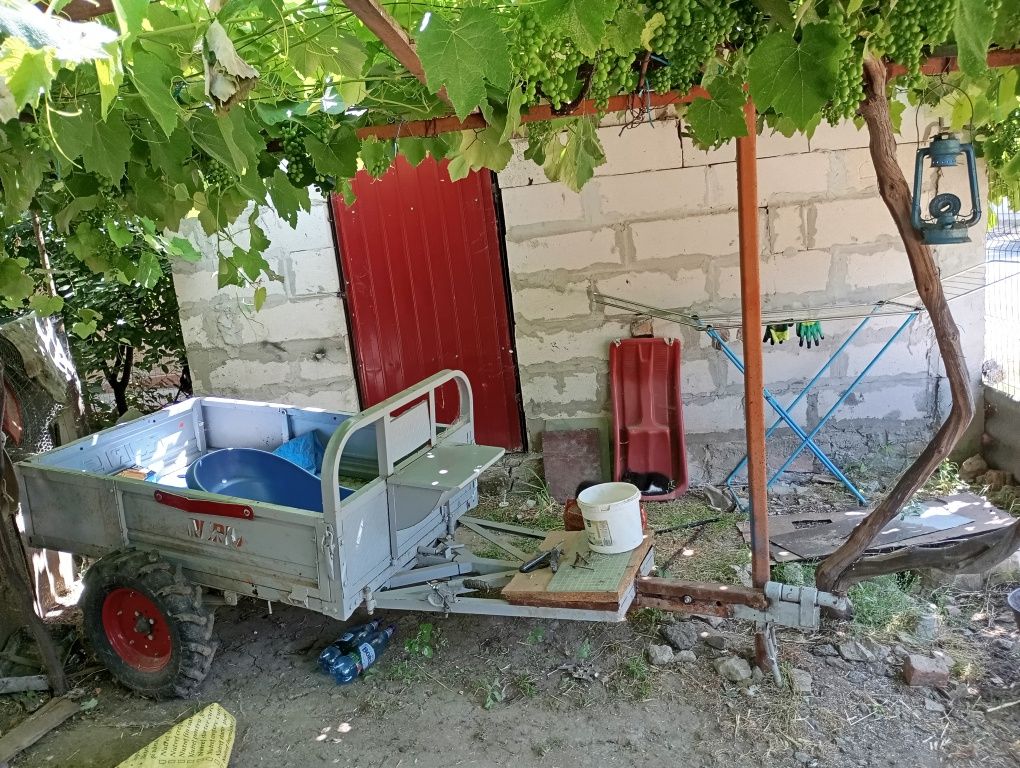 Vând remorca stare buna