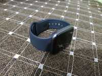 Смарт-часы Apple Watch SE 44 мм черный