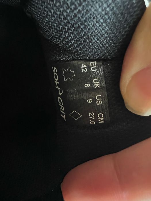 Trainers Soho Grit din piele – mărimea 42 / 26,5 cm – ca noi!