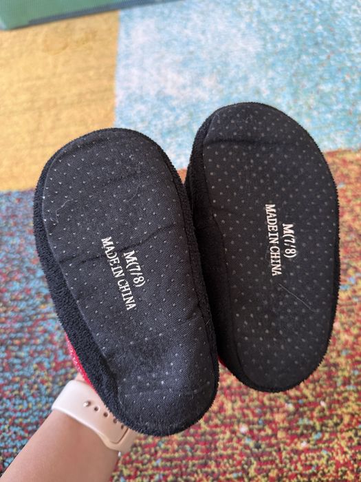 Lot papuci de casa marimea 24-25