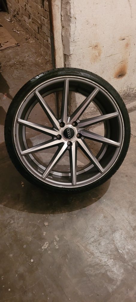 Vossen 20" 5×112 с летни гуми 255 30 ZR 20