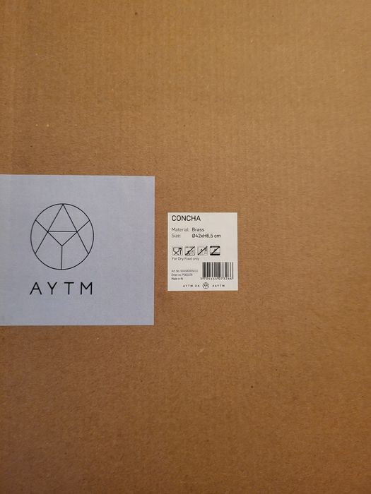 Platou Auriu scoica AYTM concha dish Danemarca 42 x 6.5 cm sigilat