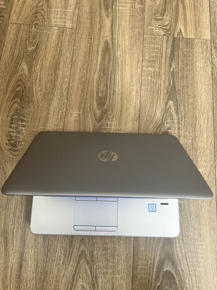 HP EliteBook 840 G4, i7 Gen7, SSD nvme 512Gb,16Gb DDR4,taste iluminate