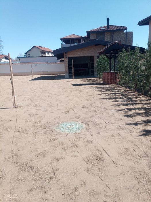 Поддръжка на зелени площи