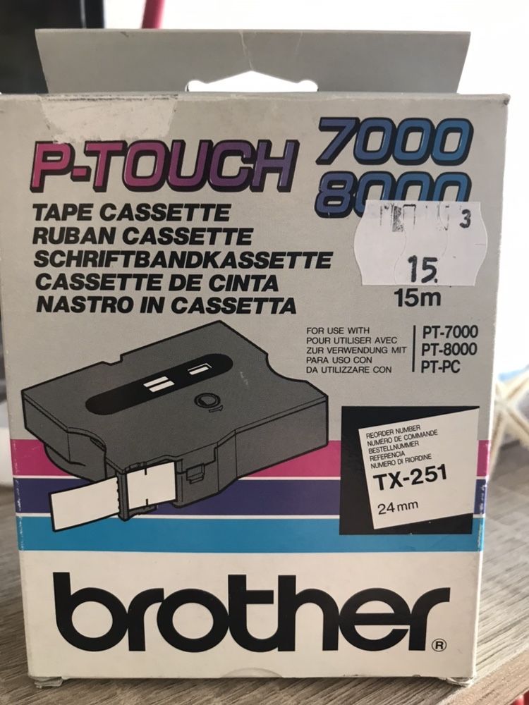 Brother p-touch 7000 Epson T0501 и Т2431 Тонер Черен