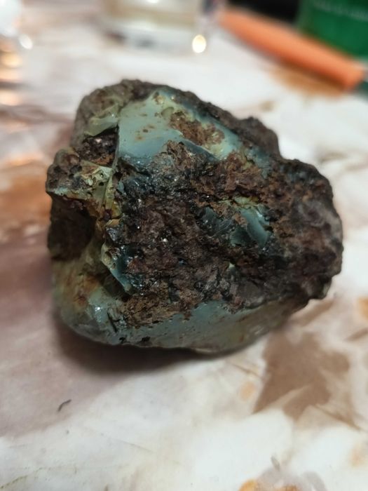 Разни кристали и минерали